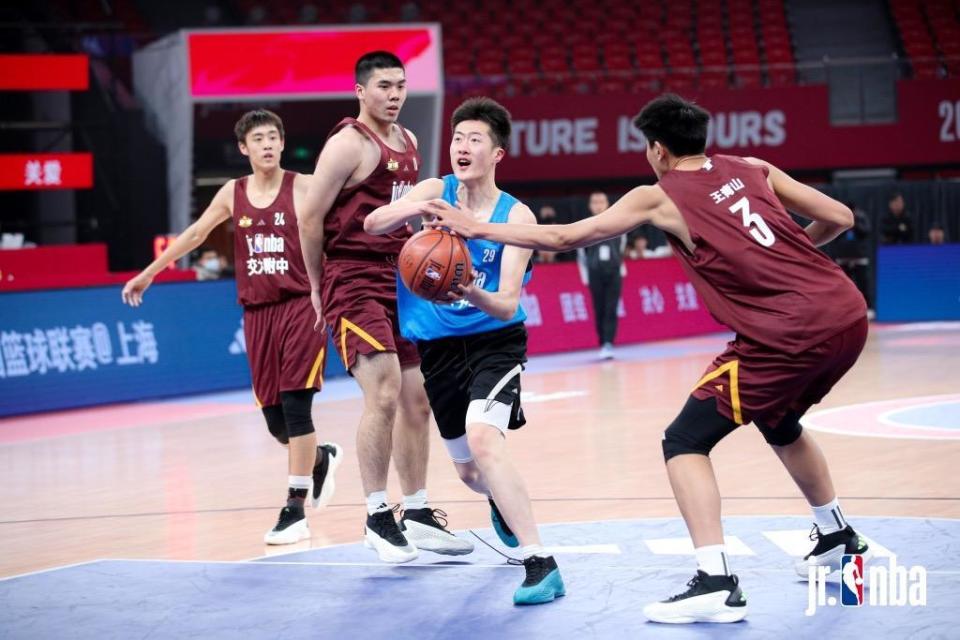 九游体育官网-中国篮球国际交流合作稳步推进，扩大影响力
